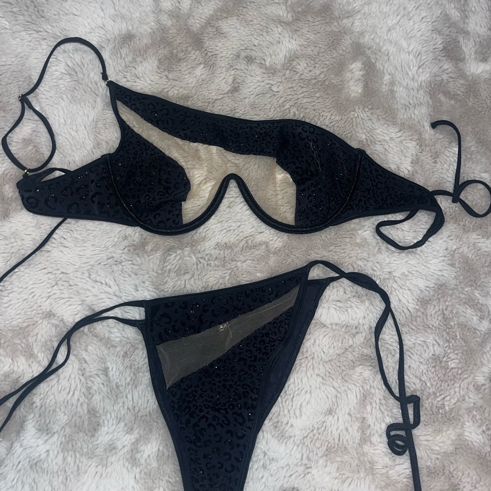 God Save Queens Gigi bikini size M